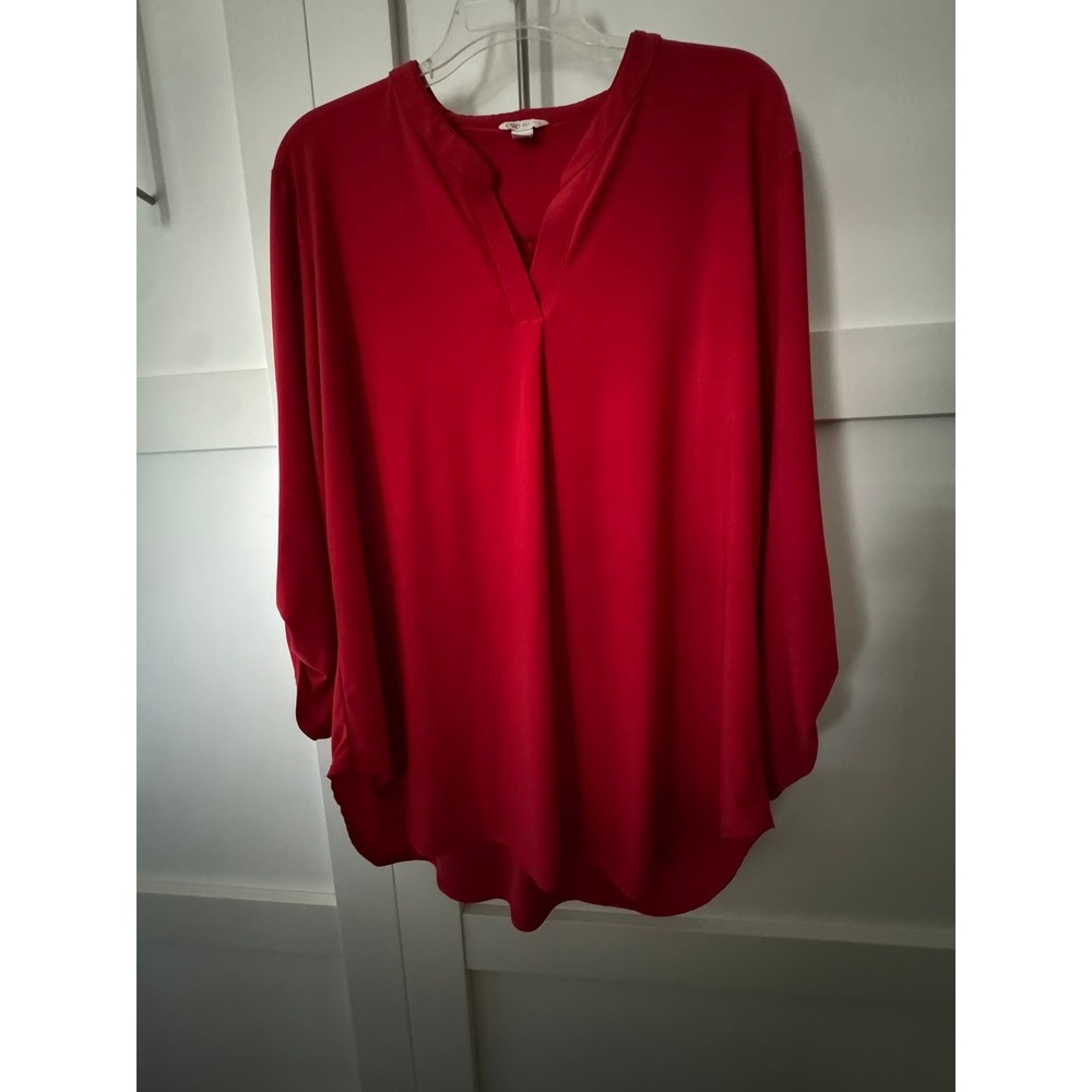 Cato Red Tunic Blouse XL Split V-Neck Roll Tab 3/4 Sleeve Silver Ring Detail Top - Picture 2 of 9